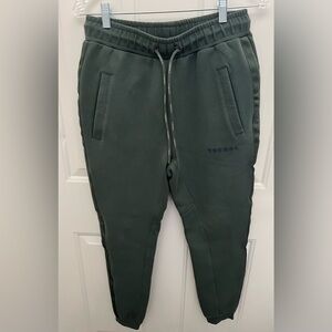 listing-status-banner